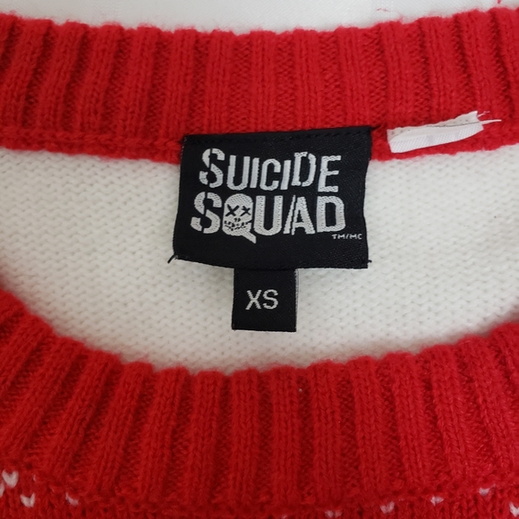 Suicide Squad Sweater | Harley Quinn - Picture 2 of 9